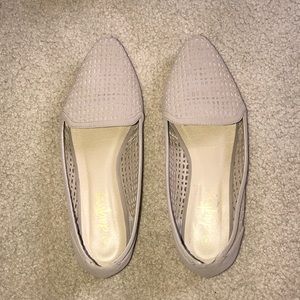 Cute textured flats!